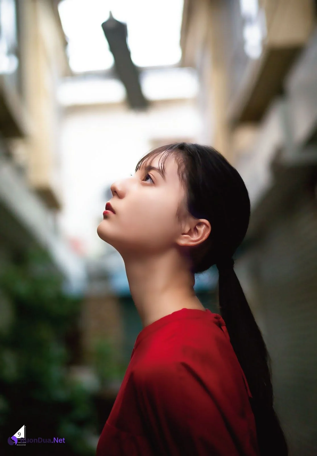 Nao Kosaka 小坂菜緒, Shonen Magazine 2023 No.24 (週刊少年マガジン 2023年24号) - Photo 10