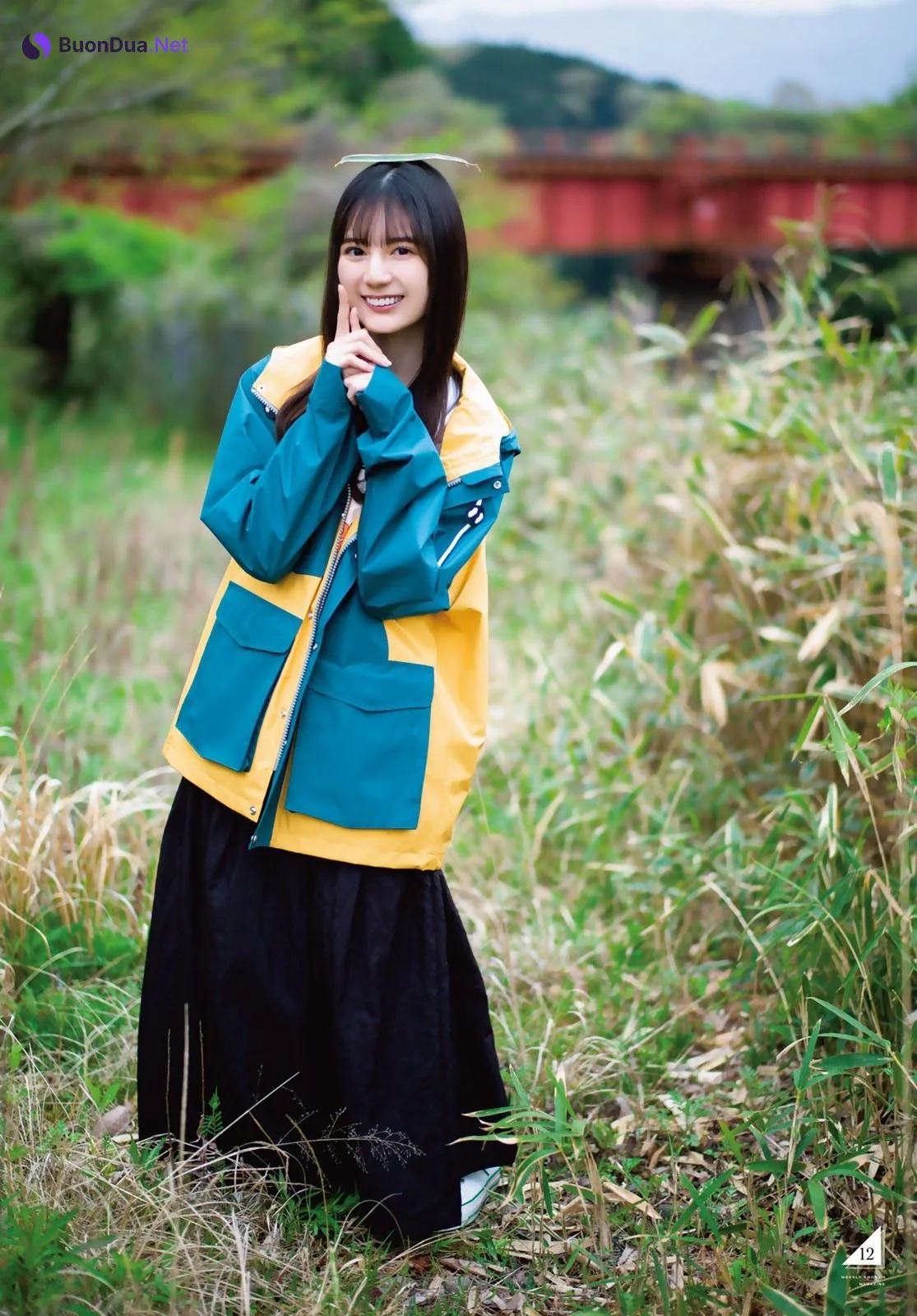 Nao Kosaka 小坂菜緒, Shonen Magazine 2023 No.24 (週刊少年マガジン 2023年24号) - Photo 13
