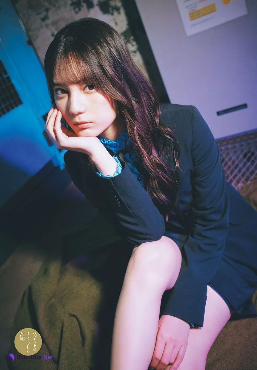 Nao Kosaka 小坂菜緒, Shonen Sunday 2023 No.18 (週刊少年サンデー 2023年18号) - Photo 8