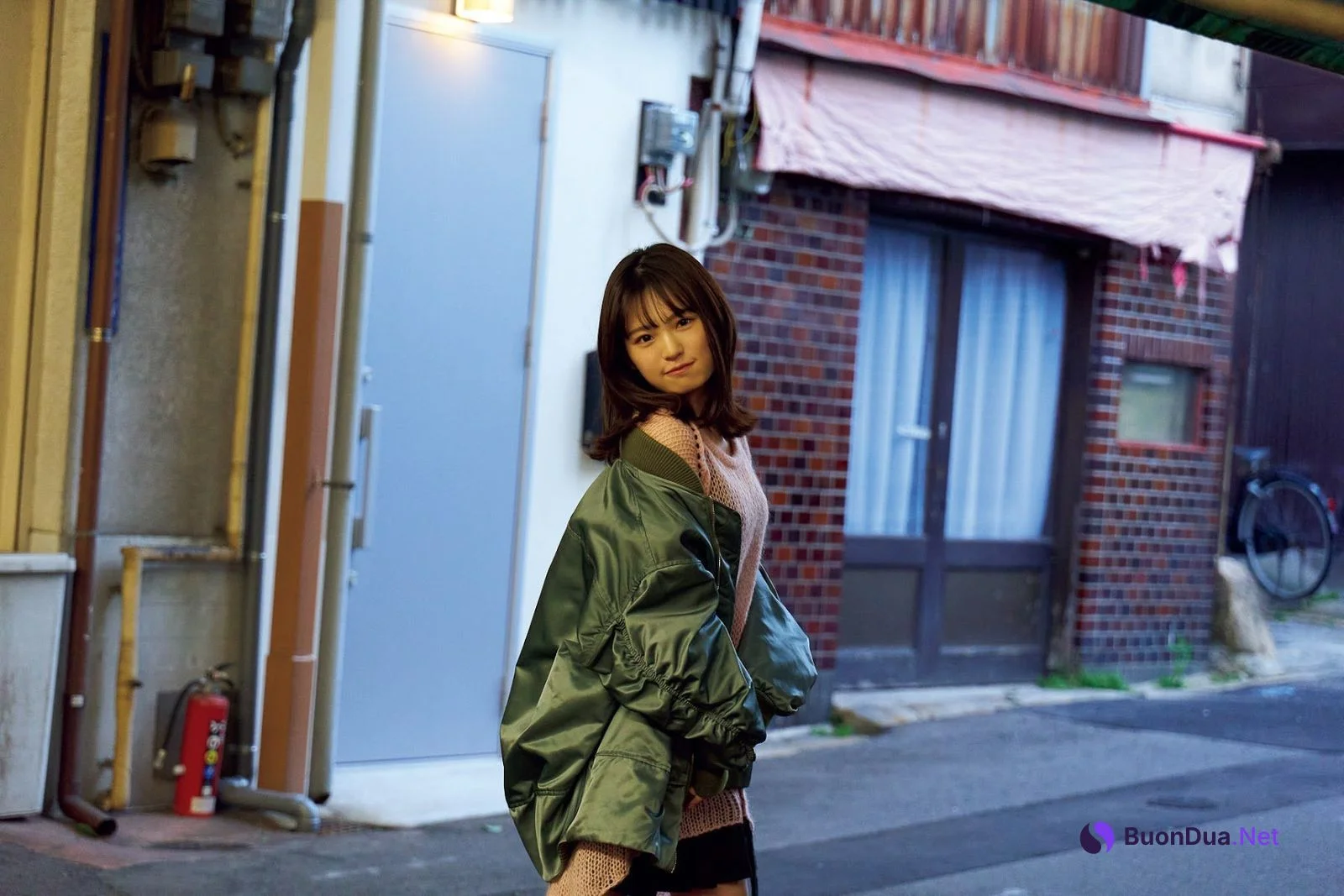 Nao Shinzawa 新澤菜央, Flash グラビアBEST 2022年早春 2022.02.24 - Photo 10