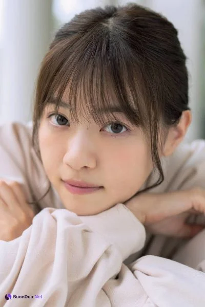 Nao Tomisato 冨里奈央, Shonen Champion 2025 No.40 (少年チャンピオン 2025年40号) - Photo 13