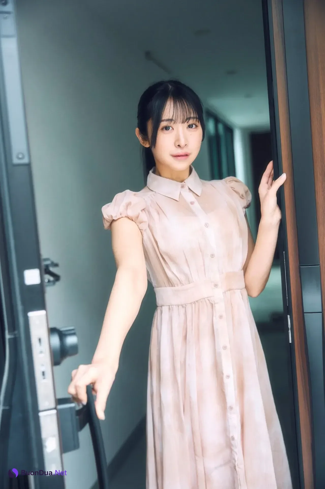 Naomi Majima 真島なおみ, SPA！デジタル写真集 「先輩の奥さん」 Set.01 - Photo 2