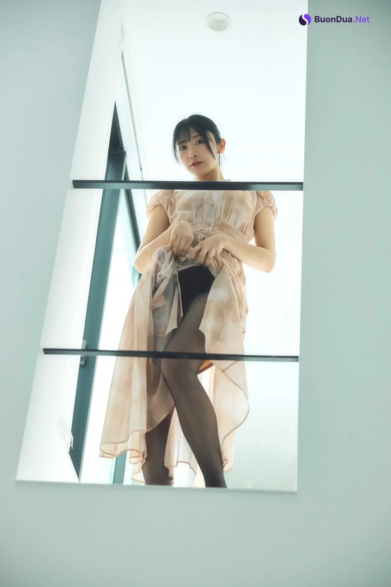Naomi Majima 真島なおみ, SPA！デジタル写真集 「先輩の奥さん」 Set.01 - Photo 4