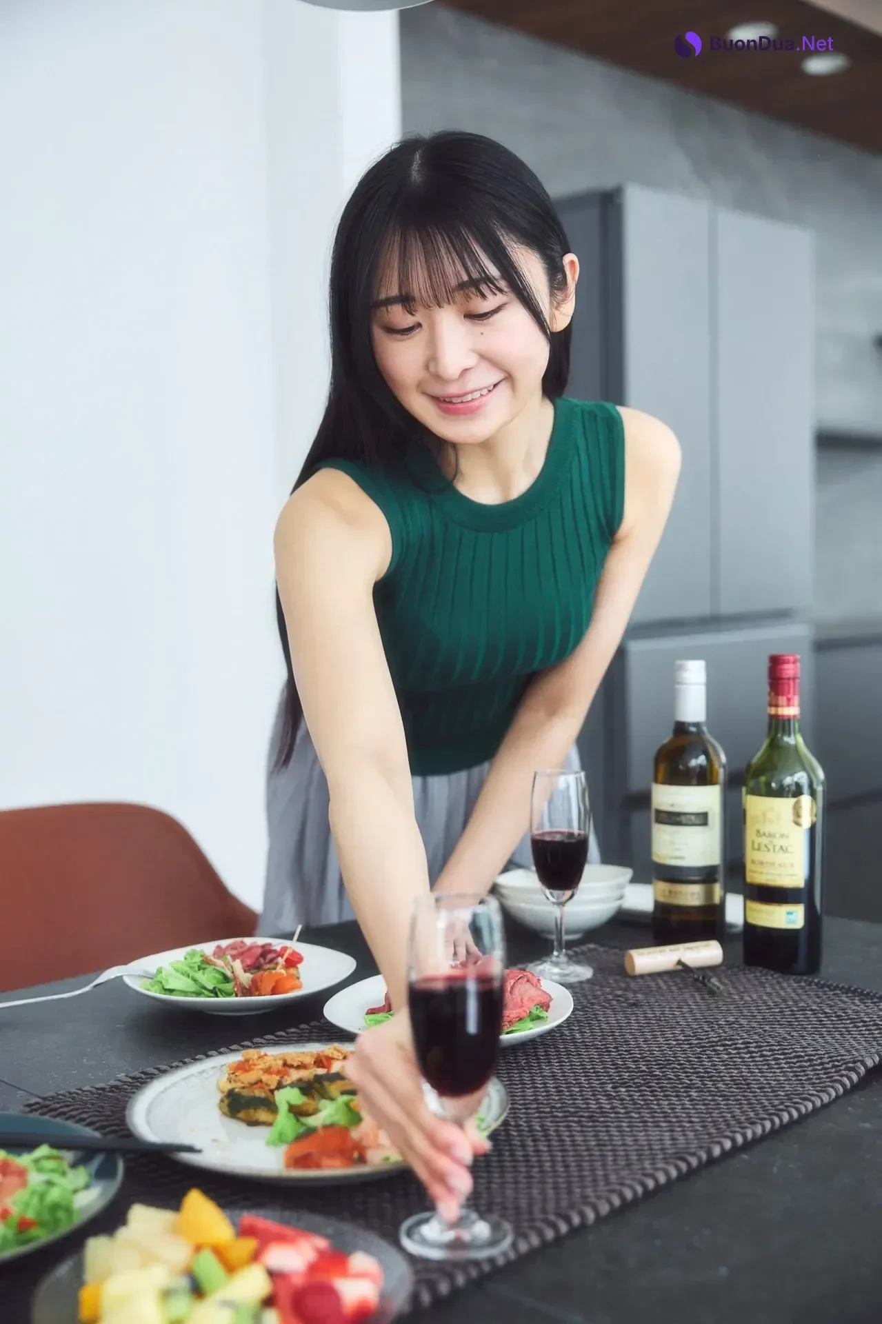Naomi Majima 真島なおみ, SPA！デジタル写真集 「先輩の奥さん」 Set.02 - Photo 3