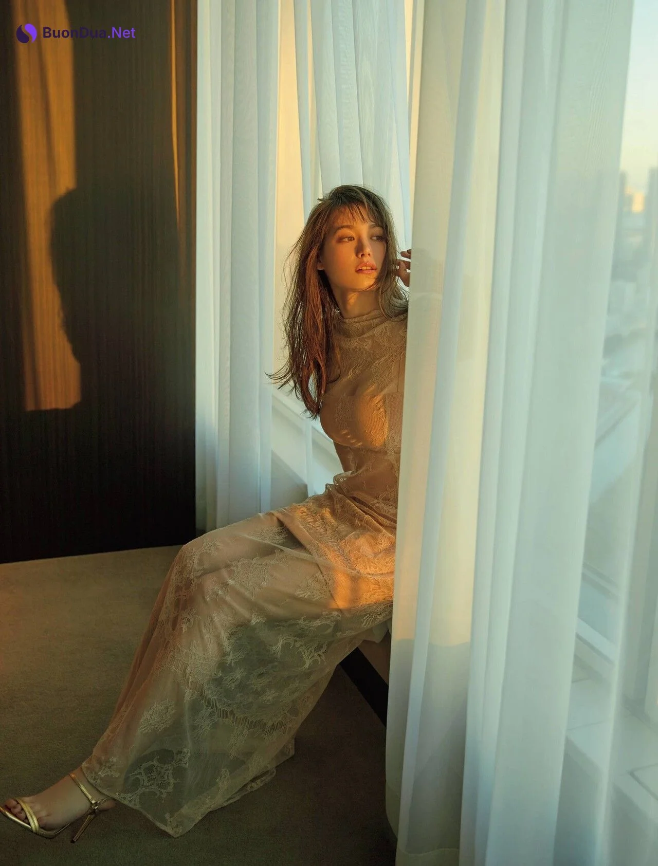 Naomi Trauden トラウデン直美, FRIDAY 2021.02.19 (フライデー 2021年2月19日号) - Photo 5