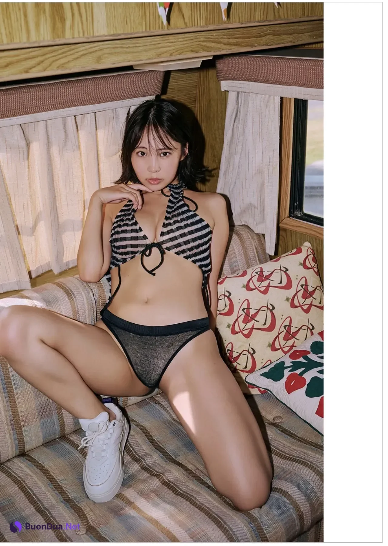 Narumi Aoi 葵成美, Shieri Kurasawa 倉沢しえり, Weekly Playboy 2025 No.44 (週刊プレイボーイ 2025年44号) - 사진 13