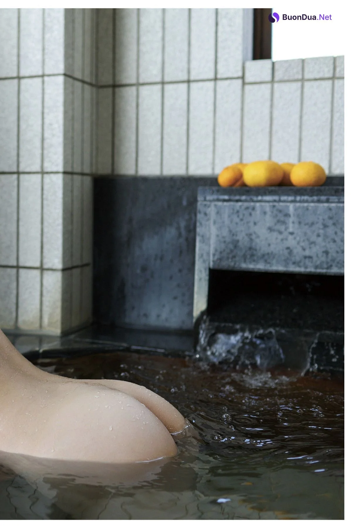 Narumi Hirose 広瀬なるみ, ヌード写真集 『風に包まれて』 Set.01 - Photo 14