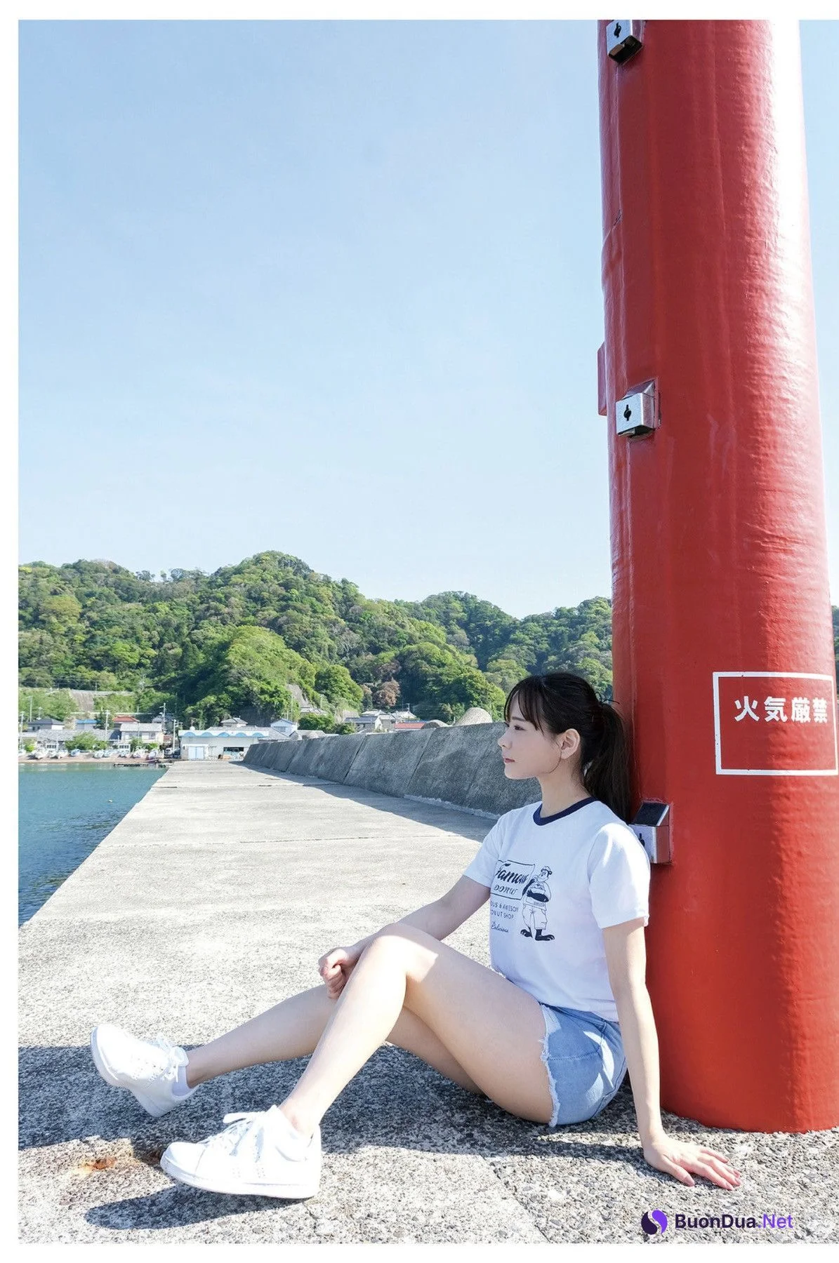 Narumi Hirose 広瀬なるみ, ヌード写真集 『風に包まれて』 Set.02 - Photo 4