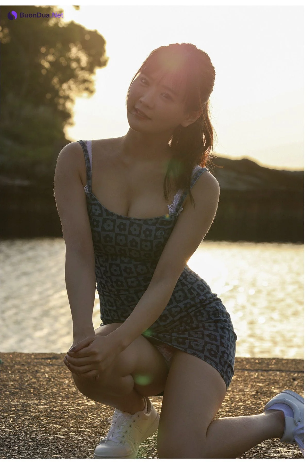 Narumi Hirose 広瀬なるみ, ヌード写真集 『風に包まれて』 Set.03 - Photo 5