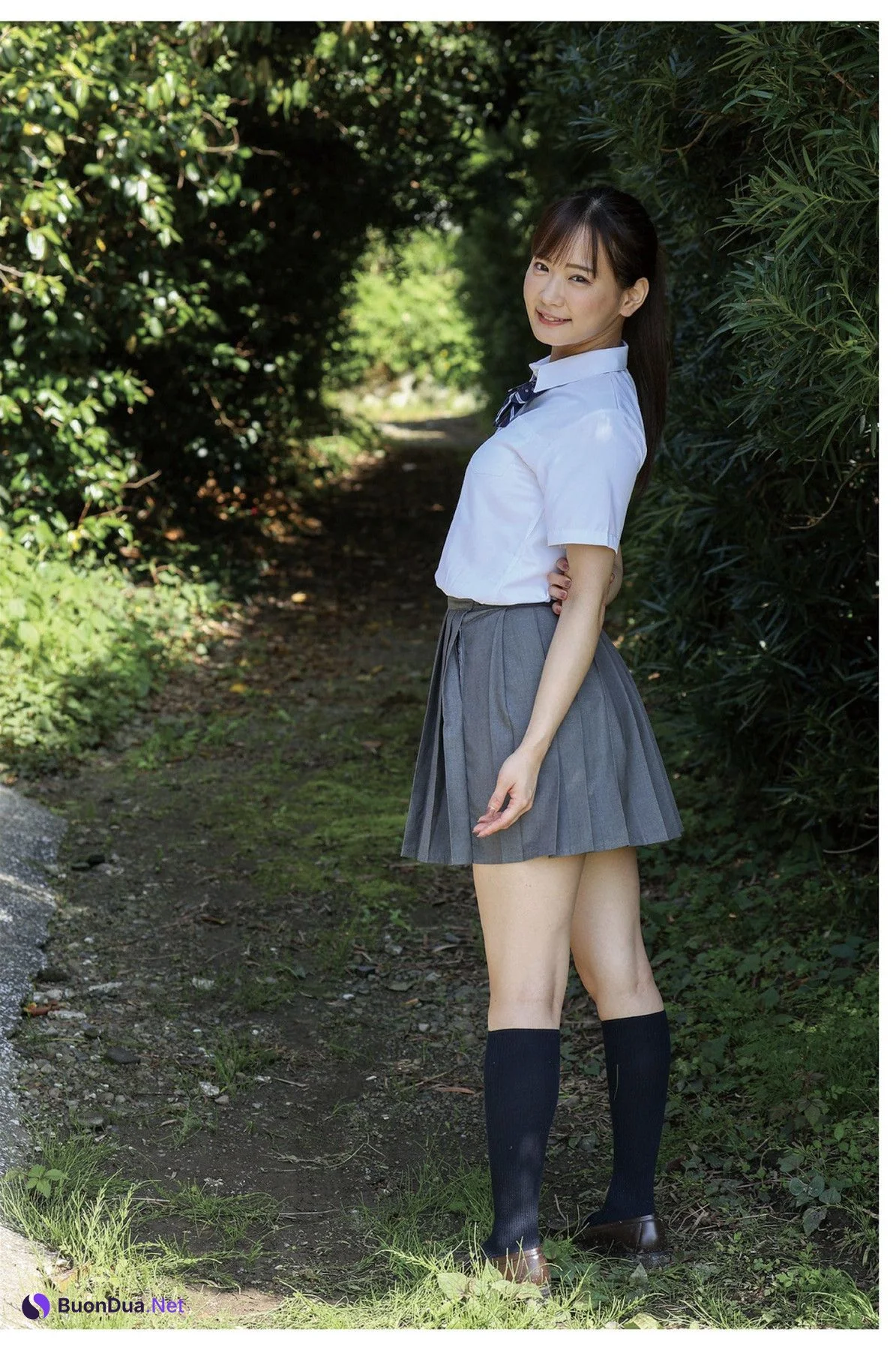 Narumi Hirose 広瀬なるみ, ヌード写真集 『風に包まれて』 Set.06 - รูปภาพ 14