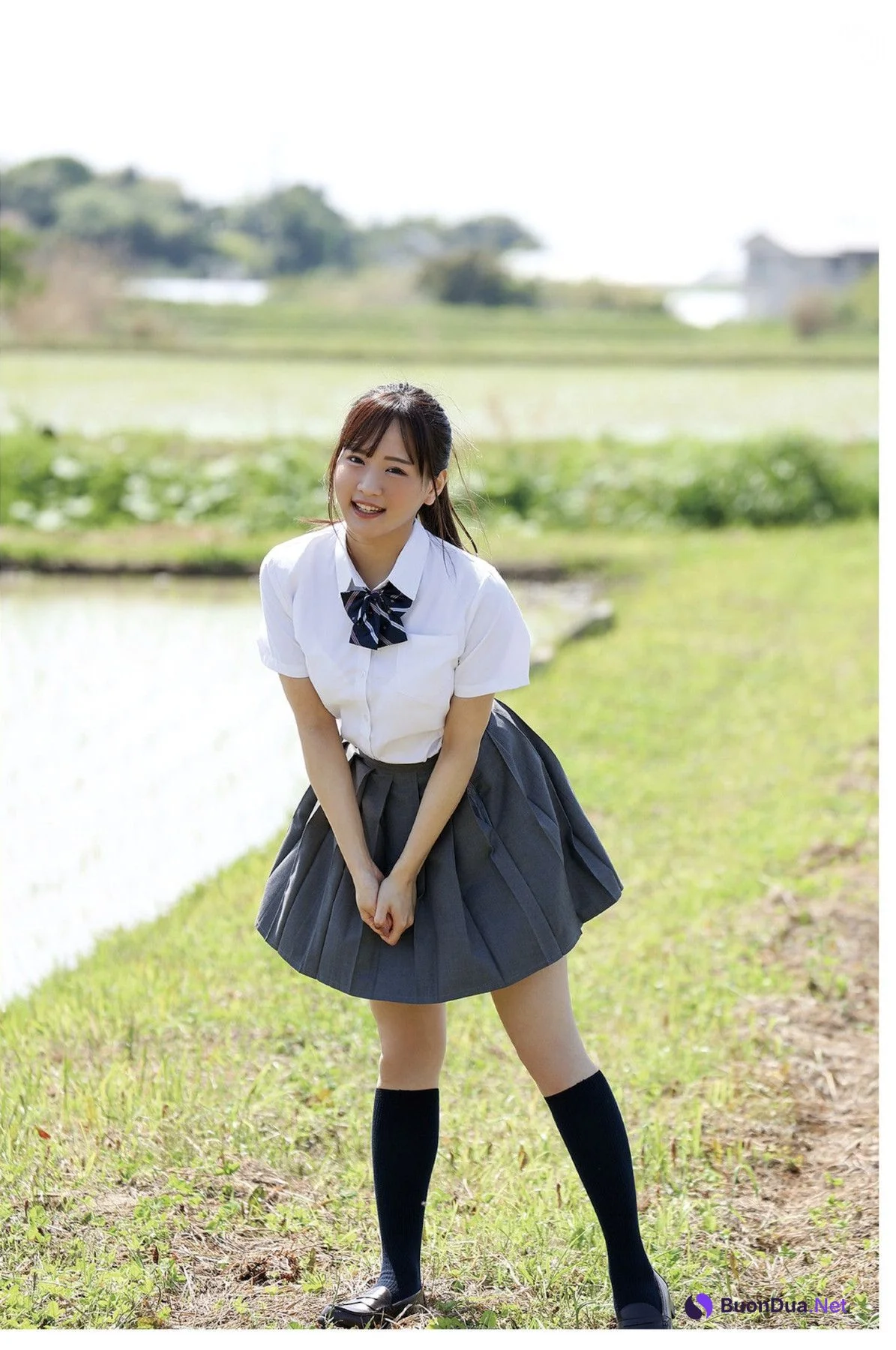 Narumi Hirose 広瀬なるみ, ヌード写真集 『風に包まれて』 Set.06 - รูปภาพ 8