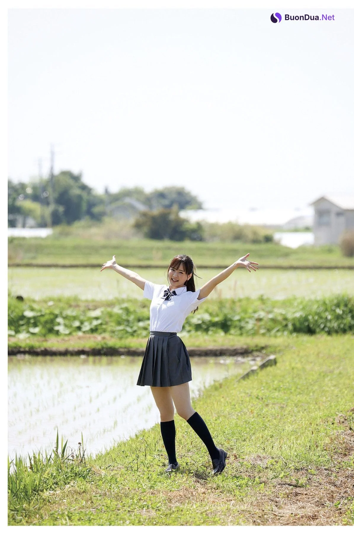 Narumi Hirose 広瀬なるみ, ヌード写真集 『風に包まれて』 Set.06 - รูปภาพ 9