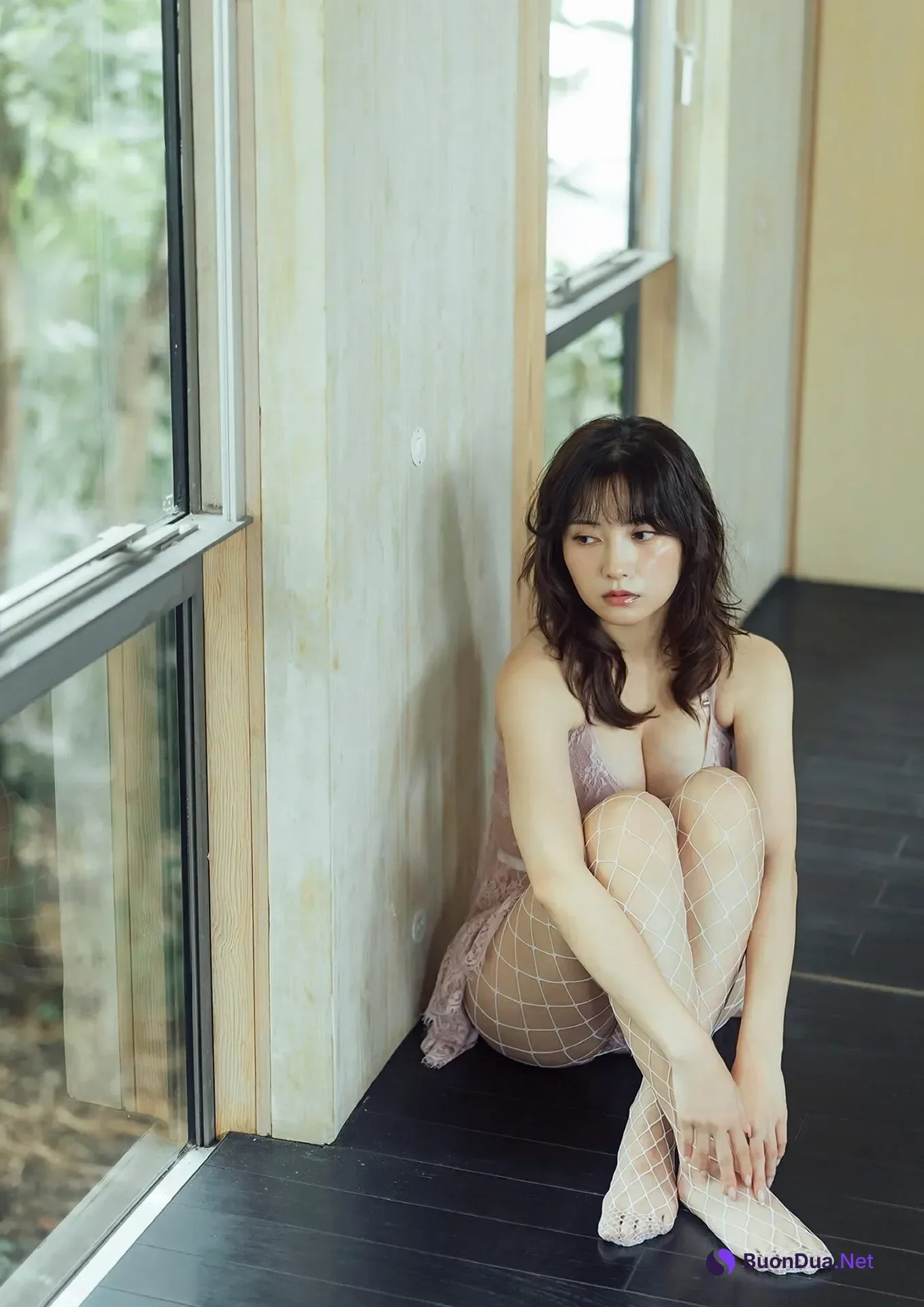 Nashiko Momotsuki 桃月なしこ, B.L.T.デジタル写真集 「BE THE ONE」 - Photo 2