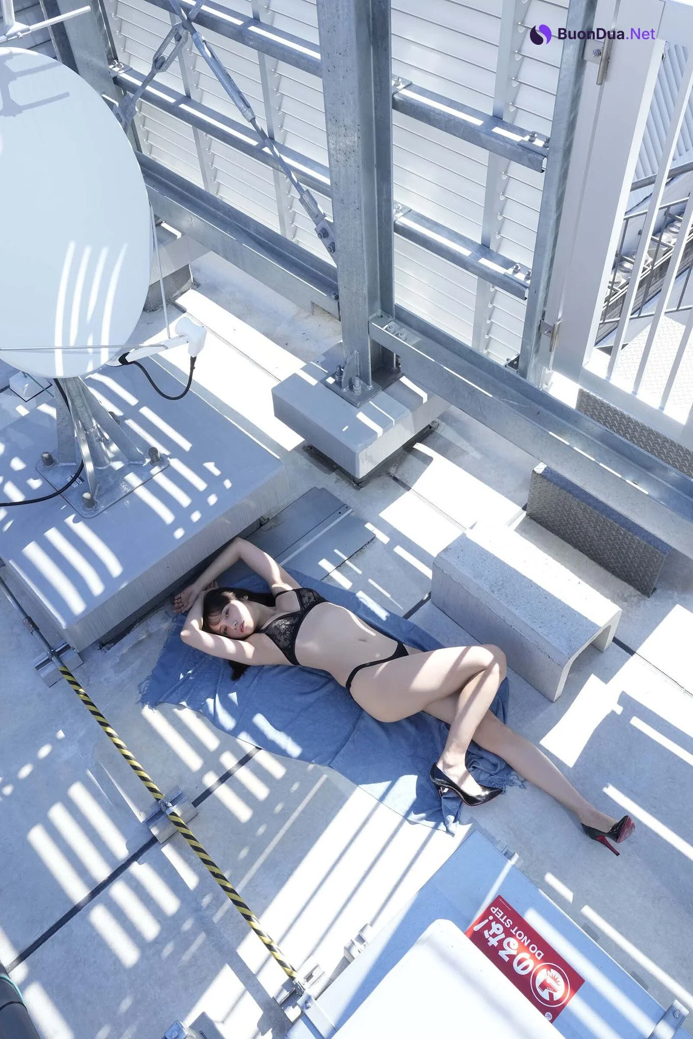 Nashiko Momotsuki 桃月なしこ, デジタル写真集 「今日、サボっちゃおっか」 Set.01 - Photo 16