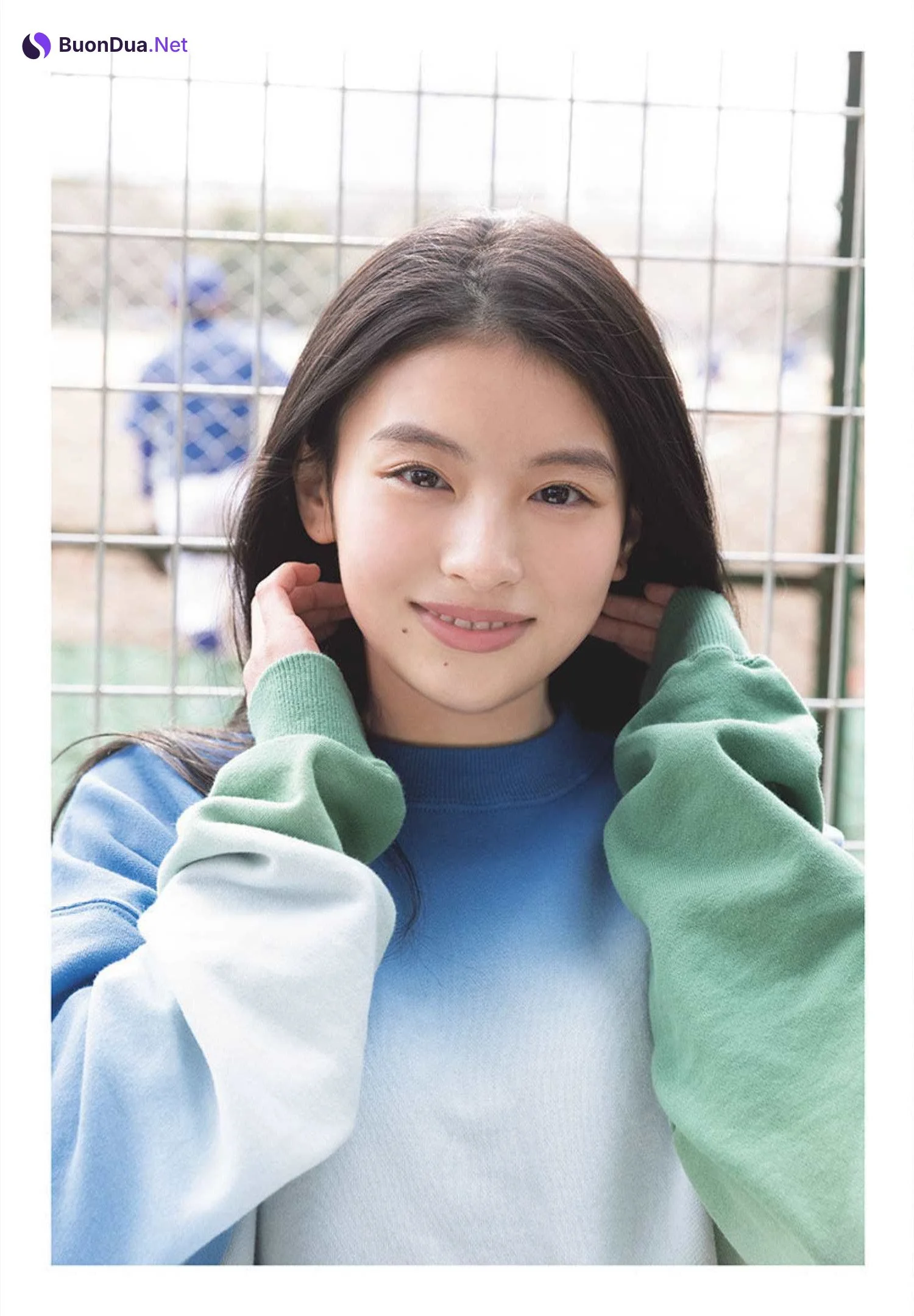 Natsuki Deguchi 出口夏希, Shonen Sunday 2022 No.15 (週刊少年サンデー 2022年15号) - Photo 10