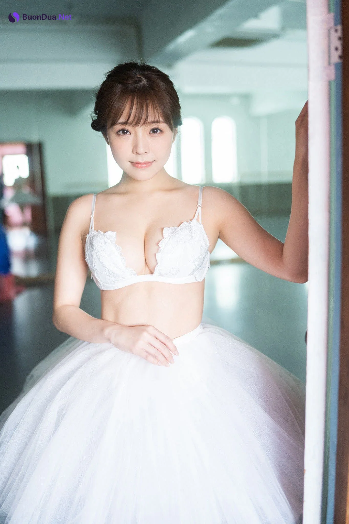 Natsuki Kawamura 川村那月, ヤンマガWeb が水着でクラシックバレエ - Photo 13