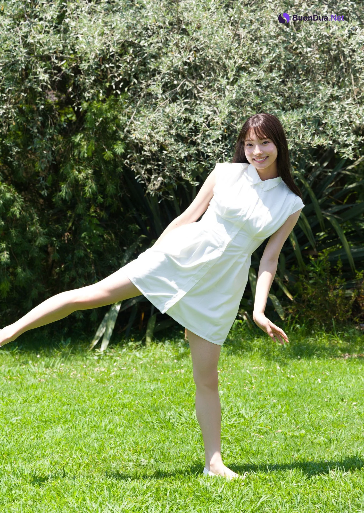 Natsuki Satonaka 里仲菜月, デジタル限定 YJ Photo Book 「このFRESHを見よ！」 Set.01 - Photo 2