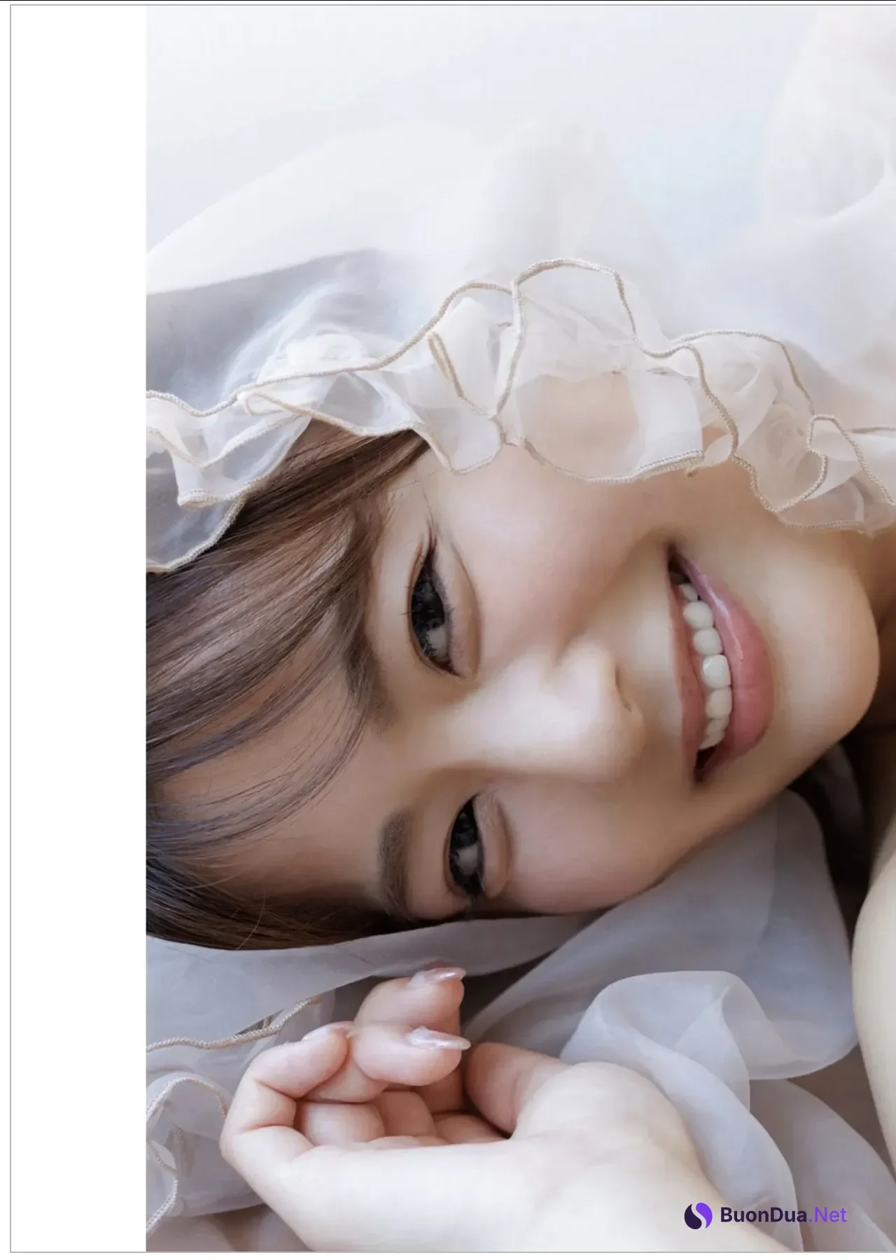 Natsumi Hirajima 平嶋夏海, Weekly Playboy 2025 No.45-46 (週刊プレイボーイ 2025年45-46号) - Photo 12