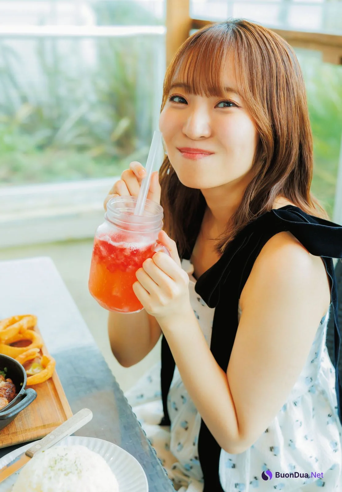 Natsumi Murakami 村上奈津実, Young Dragon Age ヤングドラゴンエイジ 2024.12 - Photo 12