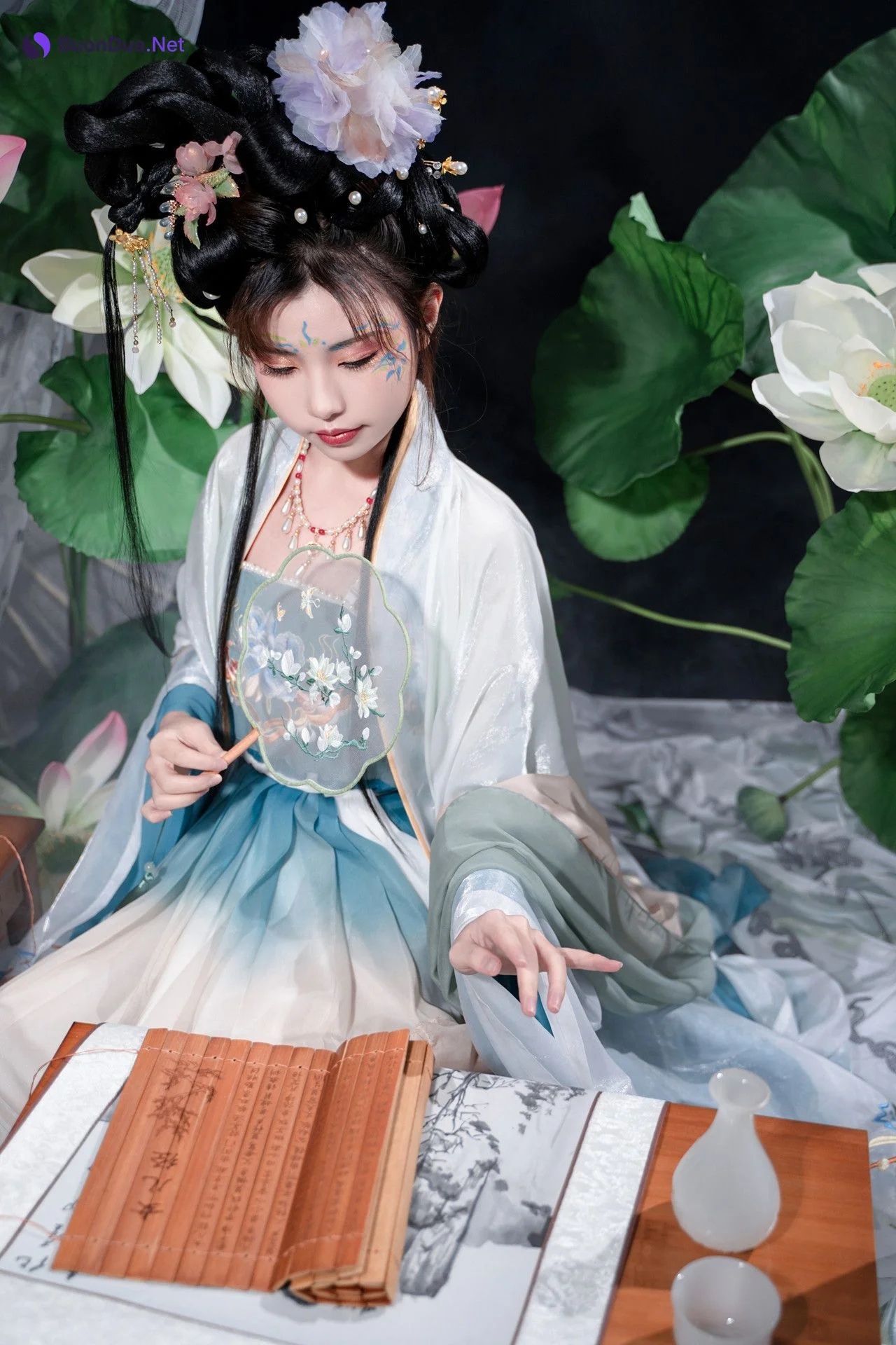 Nekokoyoshi 爆机少女喵小吉, 写真集 月华清 - Photo 11