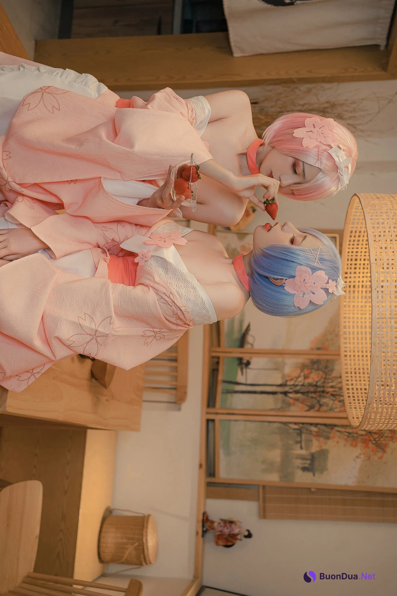 Nekokoyoshi 爆机少女喵小吉, 金鱼kinngyo, 写真集 从零开始的女体盛宴 - Photo 2