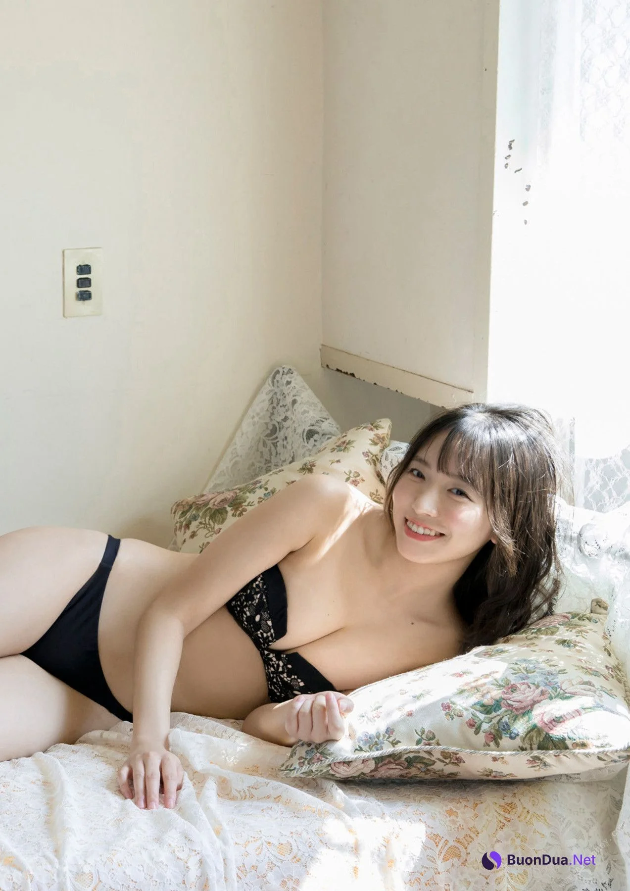Nene Shida 志田音々, BOMBデジタル写真集 『おねえちゃんの休日』 Set.01 - Photo 4