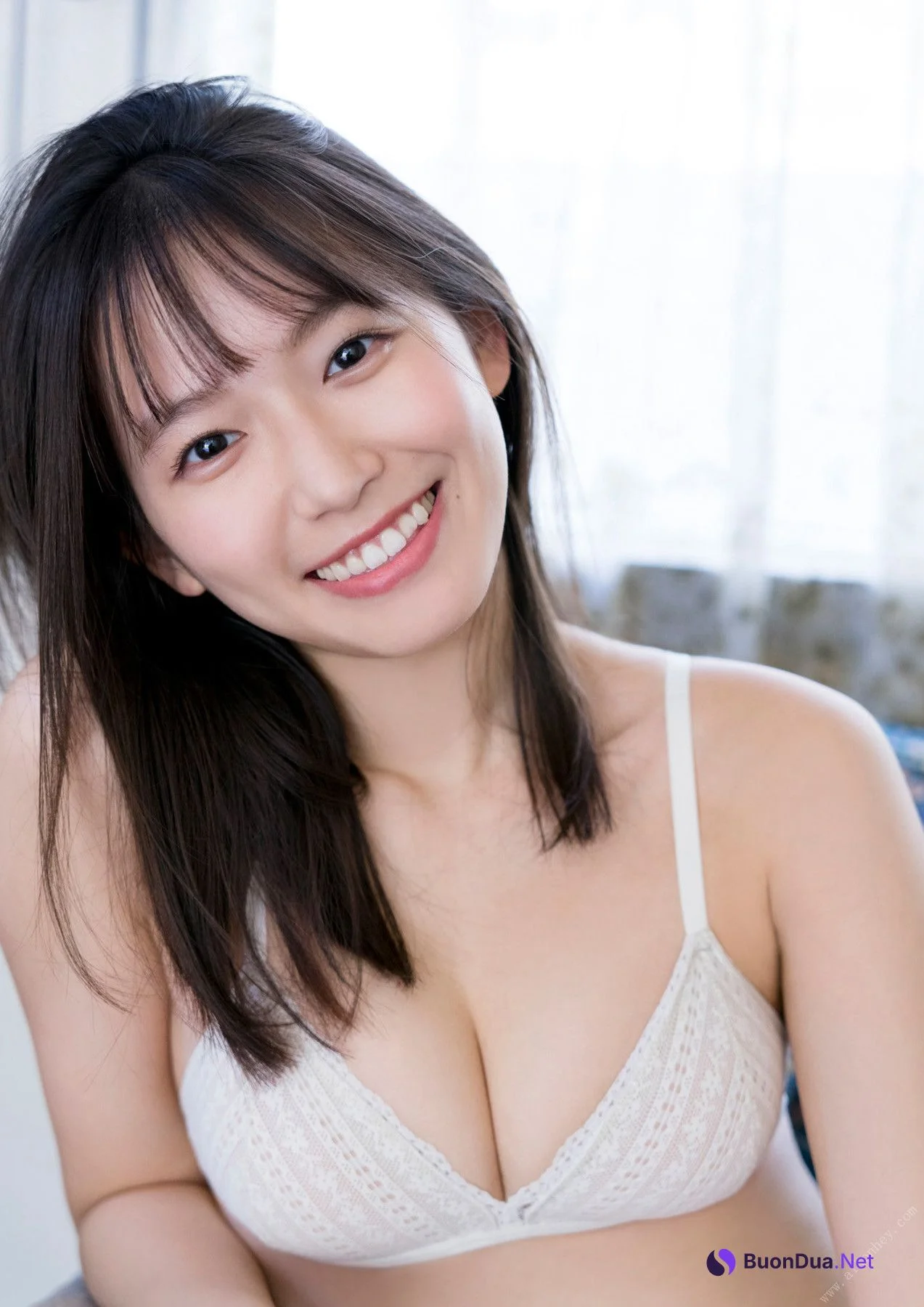 Nene Shida 志田音々, BOMBデジタル写真集 『おねえちゃんの休日』 Set.02 - Photo 11