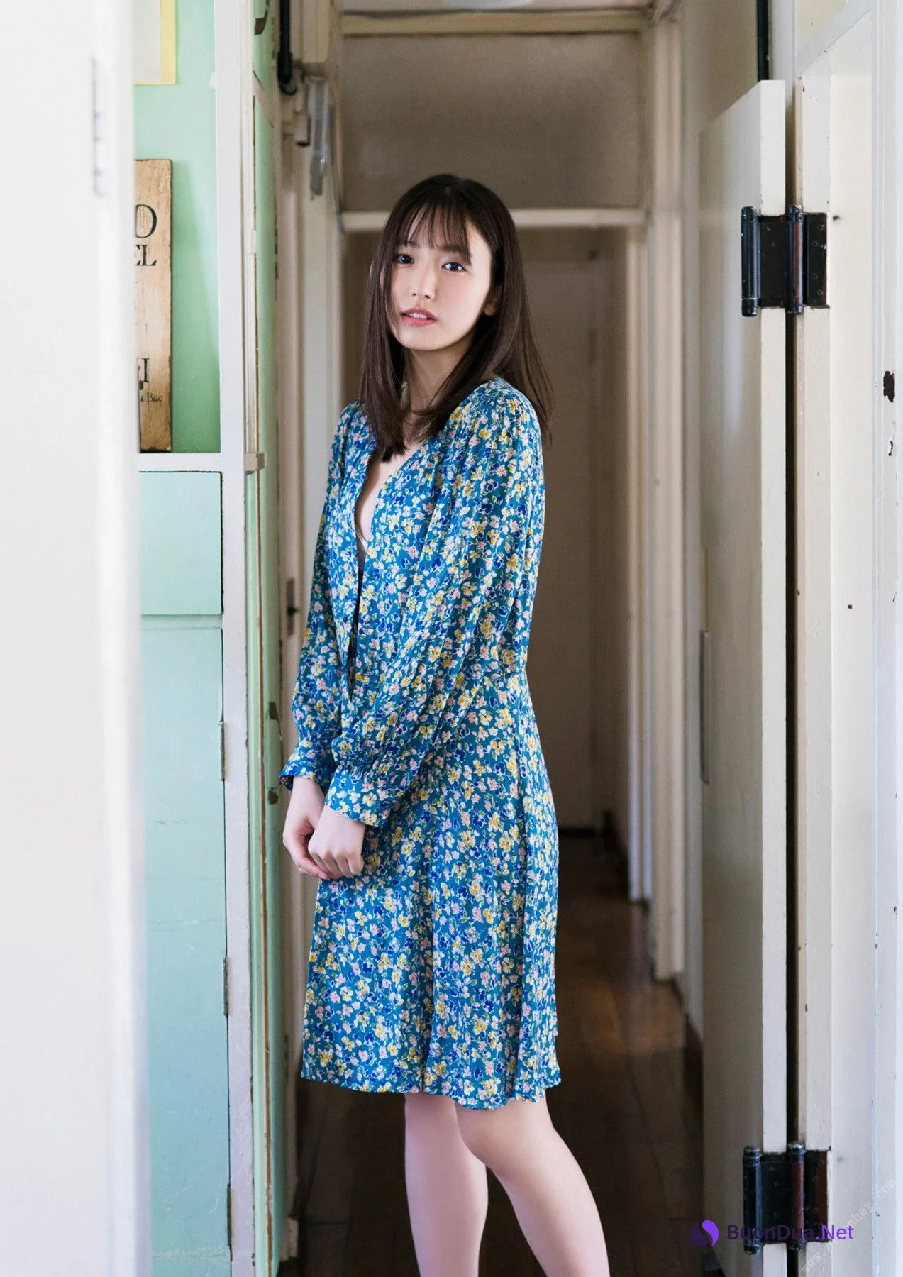 Nene Shida 志田音々, BOMBデジタル写真集 『おねえちゃんの休日』 Set.02 - Photo 3