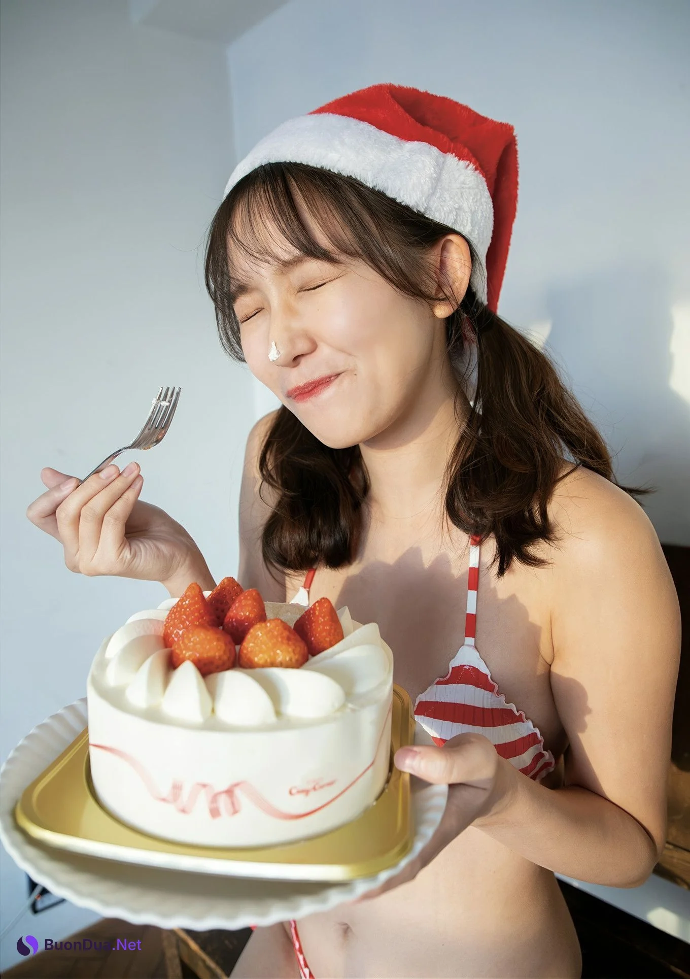 Nene Shida 志田音々, BRODYデジタル写真集 『恋人はサンタクロース』 Set.01 - 사진 10
