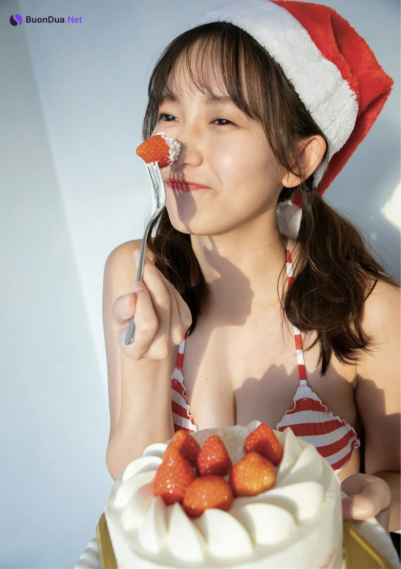 Nene Shida 志田音々, BRODYデジタル写真集 『恋人はサンタクロース』 Set.01 - 사진 9