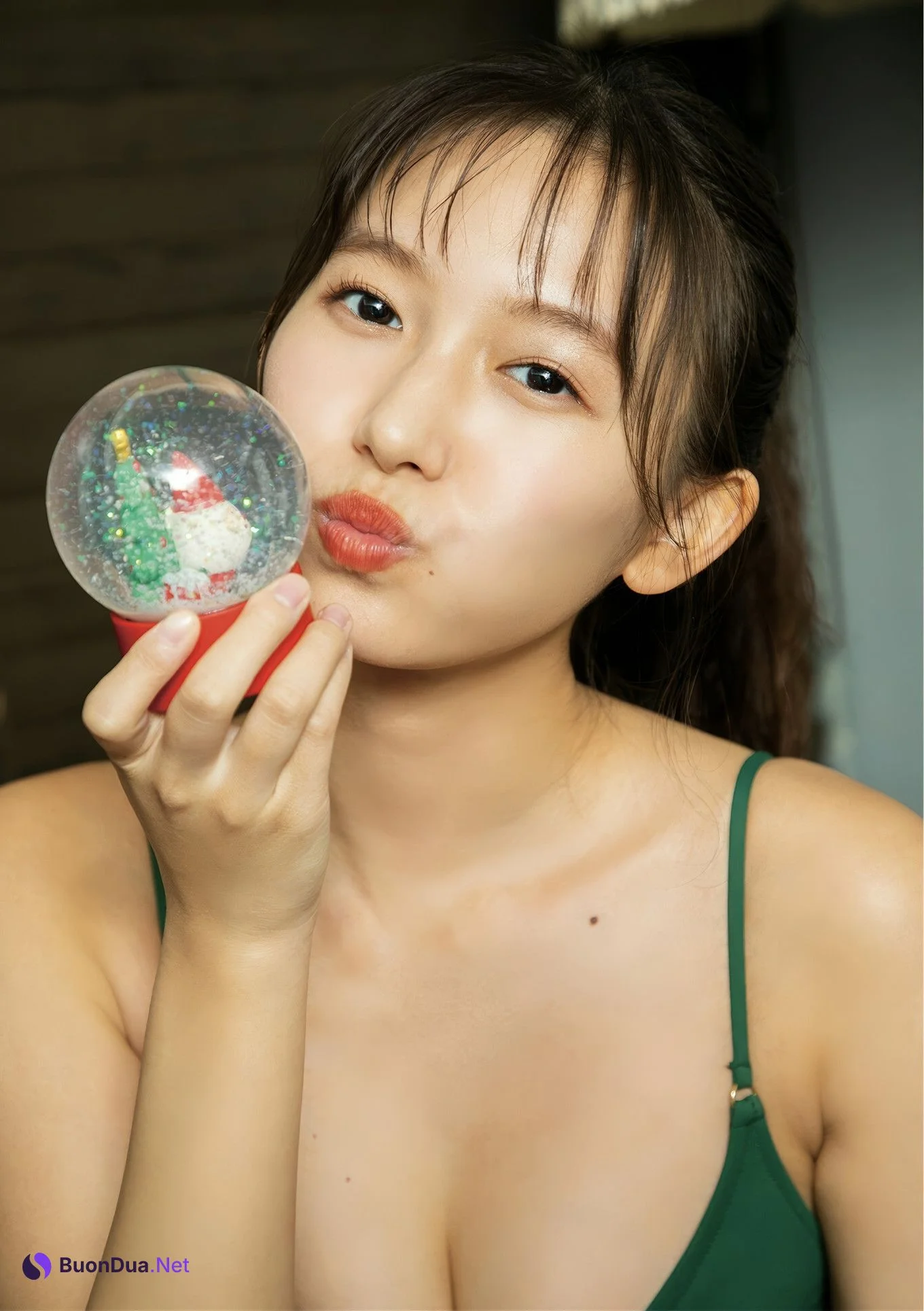 Nene Shida 志田音々, BRODYデジタル写真集 『恋人はサンタクロース』 Set.02 - 사진 5