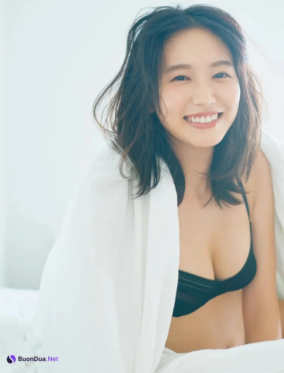 Nene Shida 志田音々, FRIDAY 2022.11.18 (フライデー 2022年11月18日号) - Photo 12