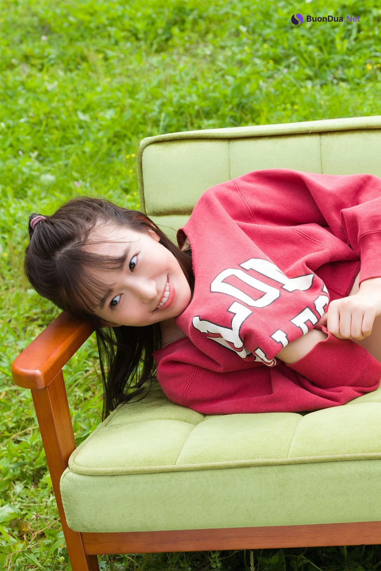 Nene Shida 志田音々, ファースト写真集アナザーバージョン 『ｎｅｎｅ－まるっとりっぷ－』 Set.01 - Photo 13