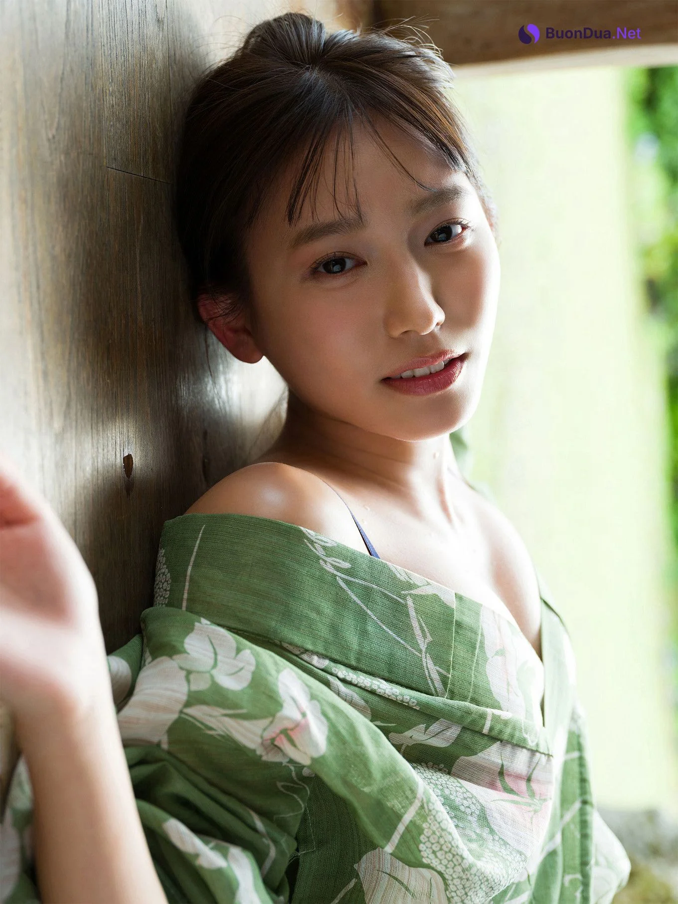 Nene Shida 志田音々, ファースト写真集アナザーバージョン 『ｎｅｎｅ－まるっとりっぷ－』 Set.04 - Photo 9