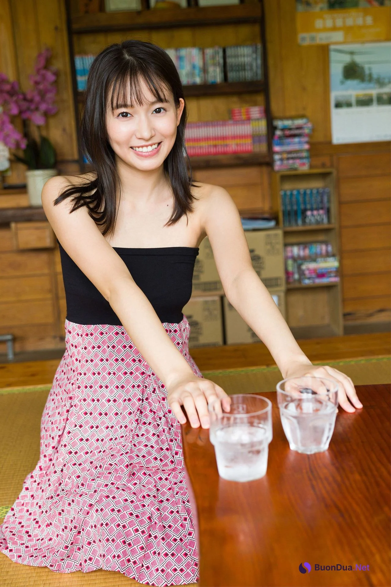 Nene Shida 志田音々, ファースト写真集アナザーバージョン 『ｎｅｎｅ－まるっとりっぷ－』 Set.05 - Photo 4