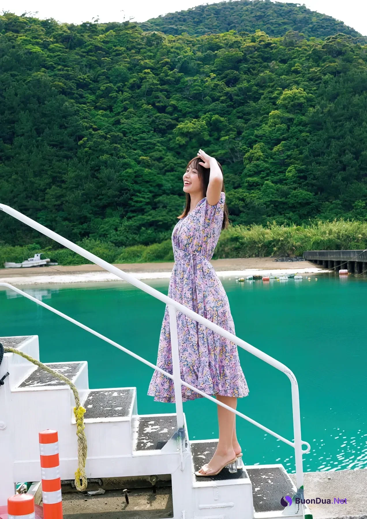 Nene Shida 志田音々, ファースト写真集 『ｎｅｎｅ－まるっとぜんぶ－』 Set.05 - รูปภาพ 4
