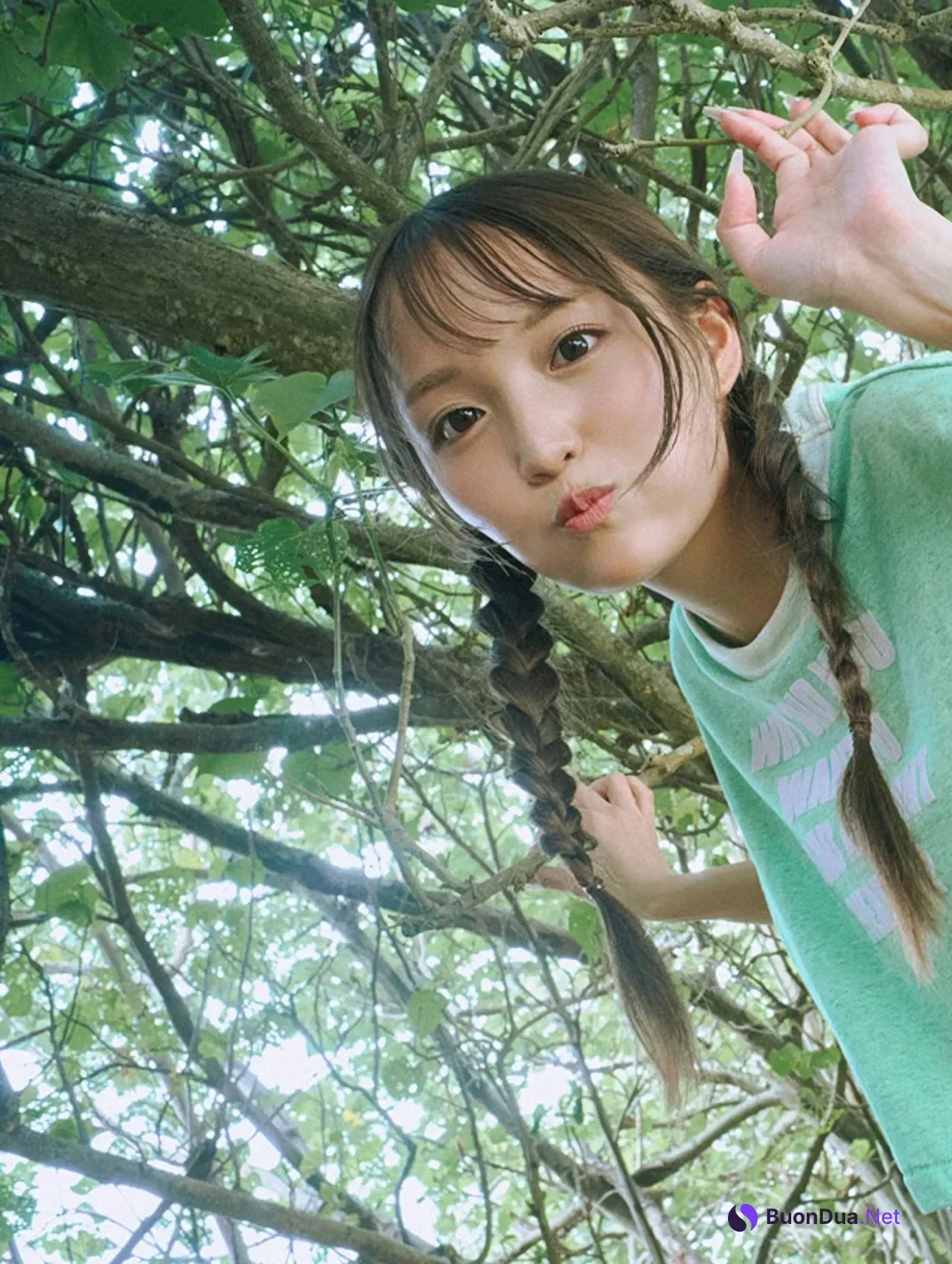 NEO ねお, 写真集 2025 Autumn Season Girl 「青にとける」 - Photo 13