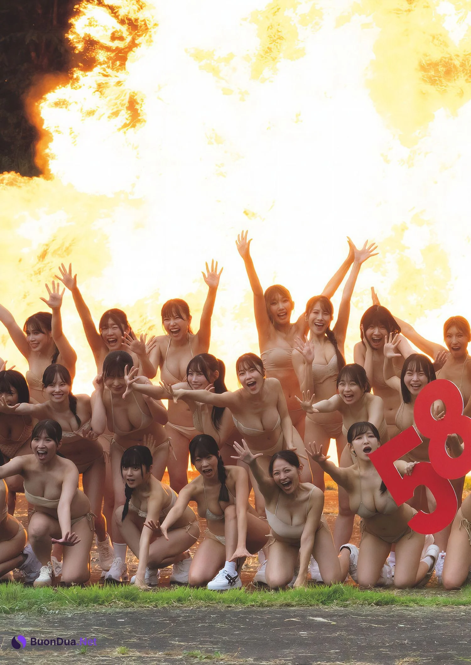 NIPPONグラドル58人, Weekly Playboy 2024 No.44 (週刊プレイボーイ 2024年44号) - Photo 5