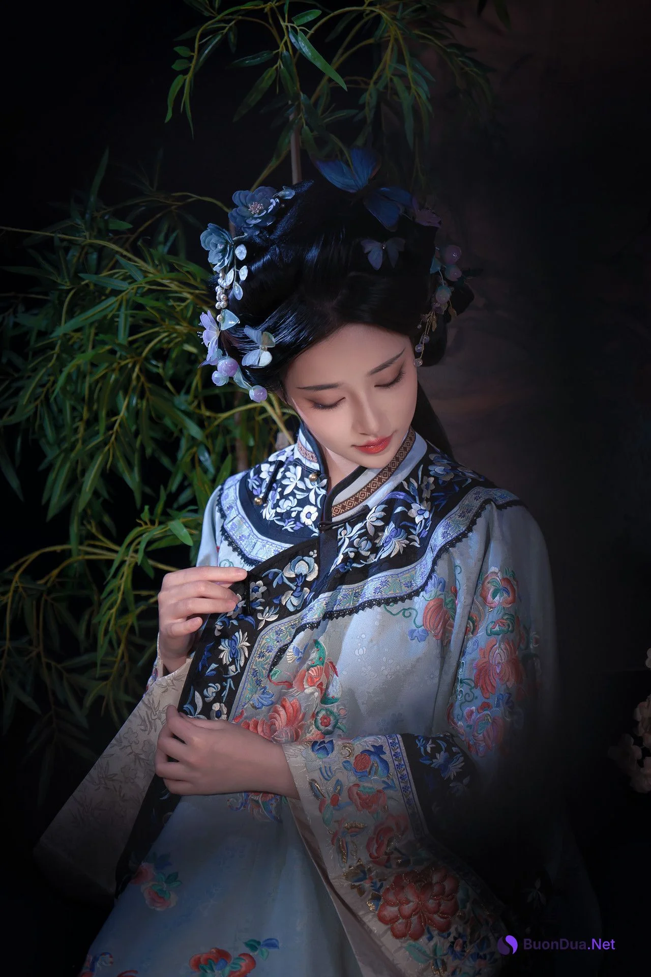 年年Nnian, 写真集 丝兰陵 - Photo 13