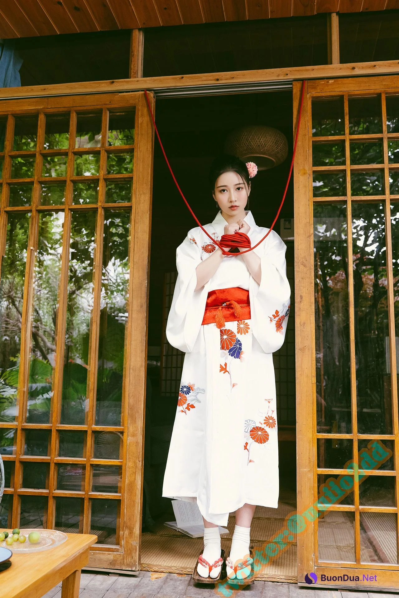 年年Nnian, 写真集 [A版]以爱之名 - Photo 13