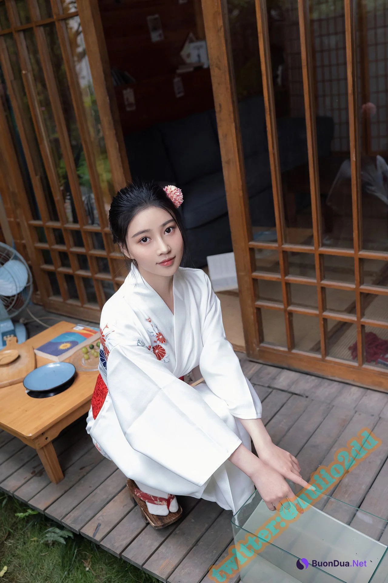 年年Nnian, 写真集 [A版]以爱之名 - Photo 4