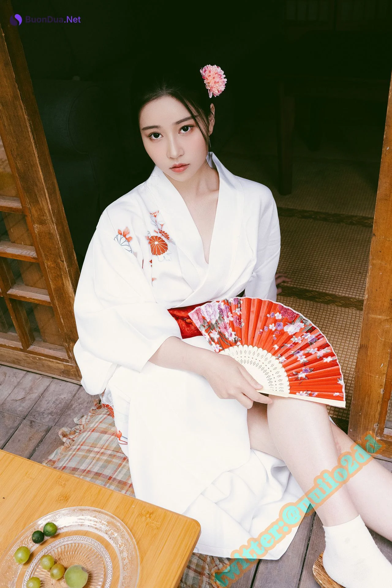 年年Nnian, 写真集 [A版]以爱之名 - Photo 7