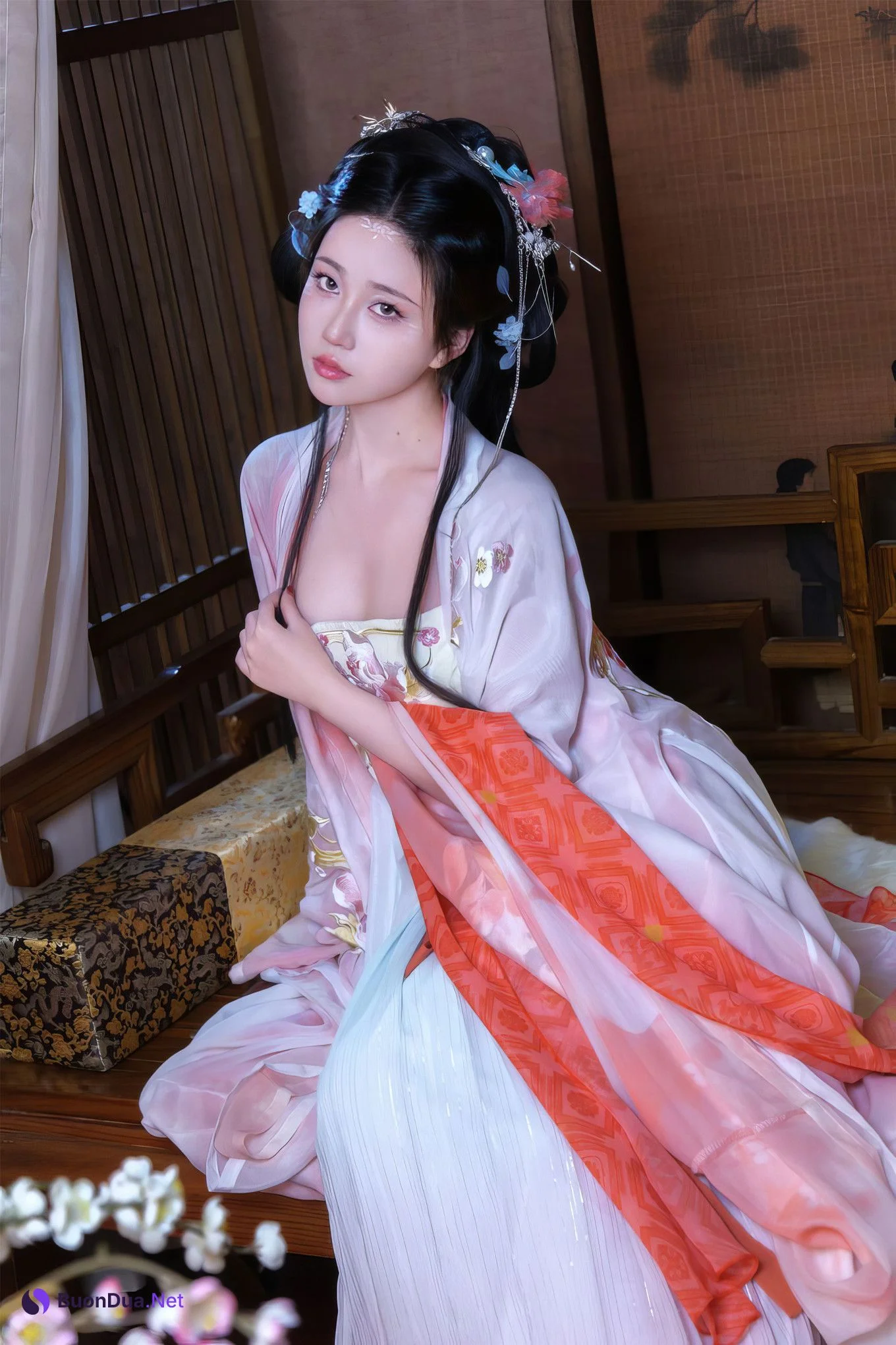 年年Nnian, 写真集 霓裳 Colorful - Photo 8