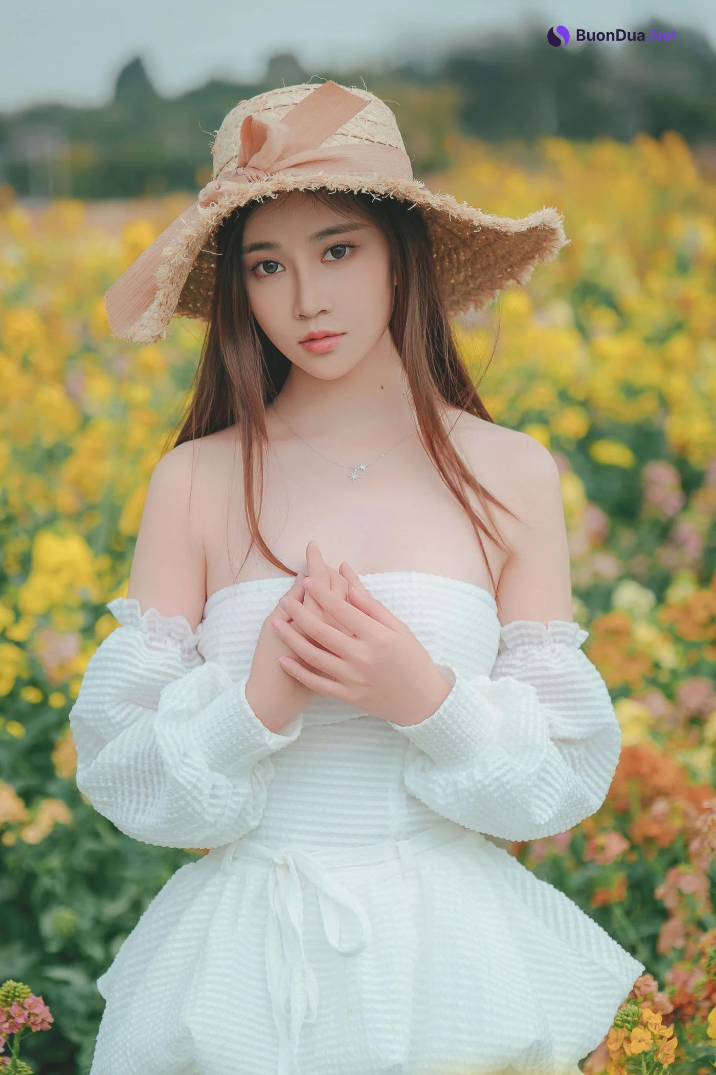 年年Nnian, 写真集 花野 Flower Garden - Photo 11