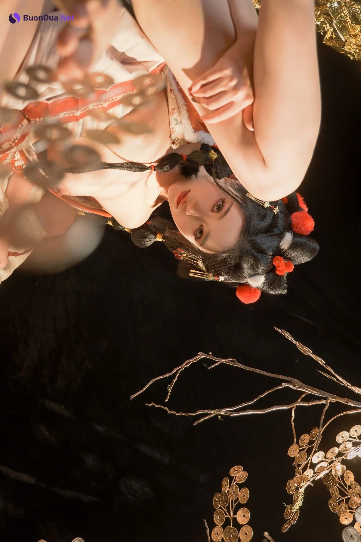 年年Nnian, ヌード写真集 Golden Tree - Photo 13
