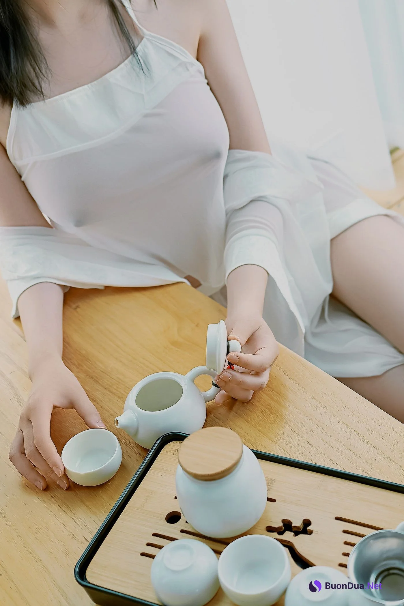 年年Nnian, 写真集 Meme Tea - 写真 2
