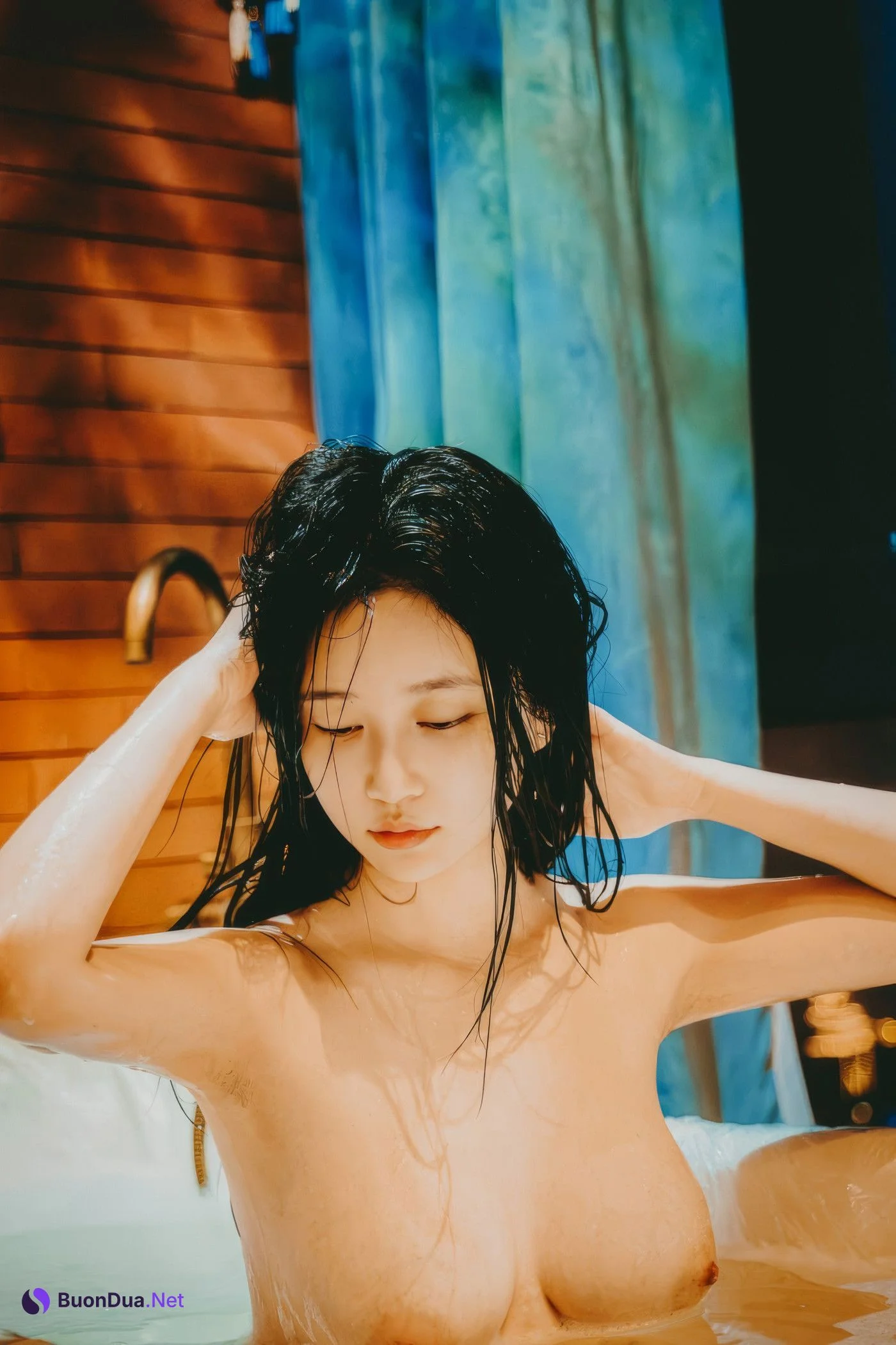 年年Nnian, 写真集 沐浴 Take a Bath - Photo 4