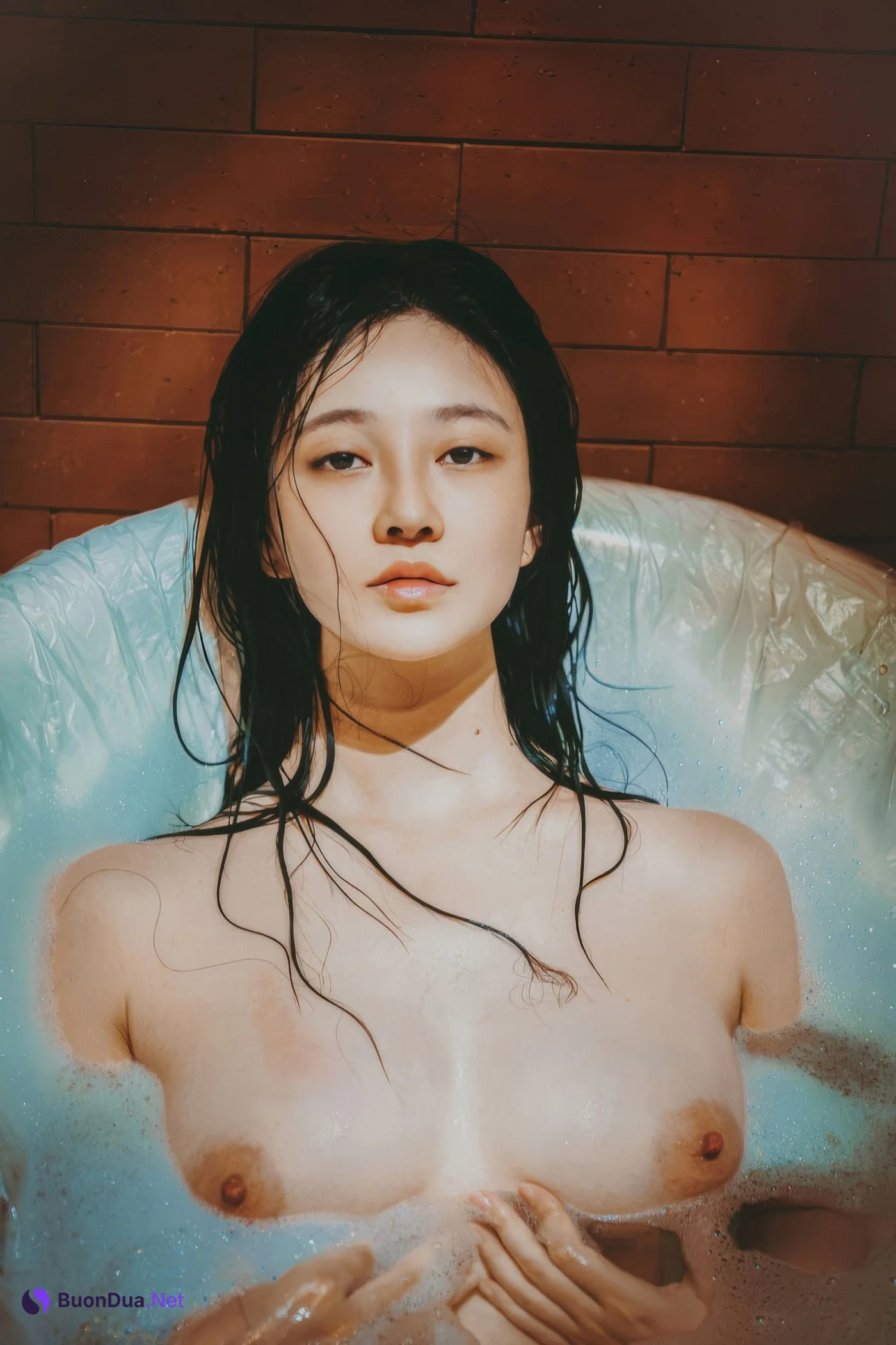 年年Nnian, 写真集 沐浴 Take a Bath - Photo 7