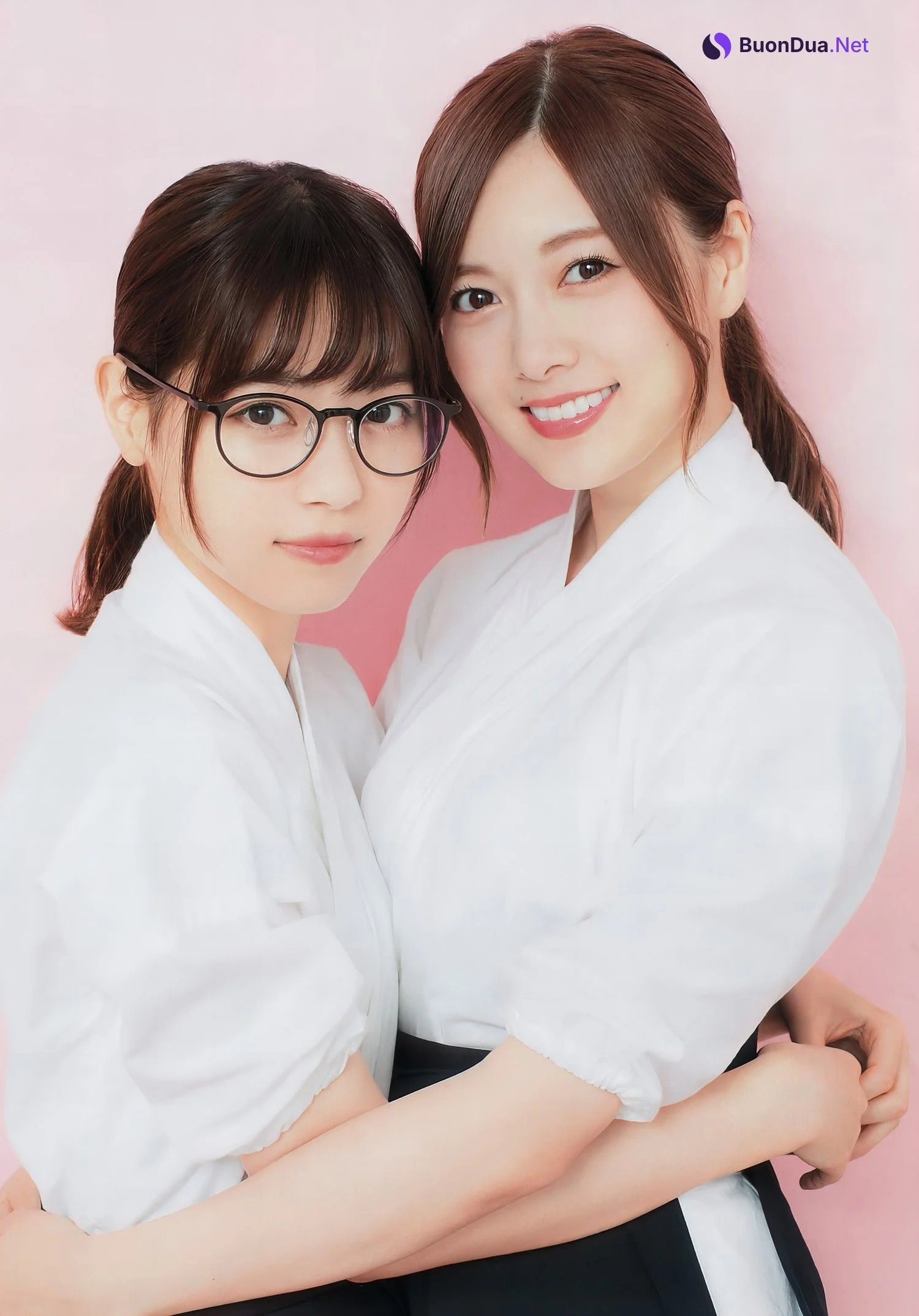 Nogizaka46 乃木坂46, Big Comic Spirits 2017 No.43 (ビッグコミックスピリッツ 2017年43号) - Photo 4