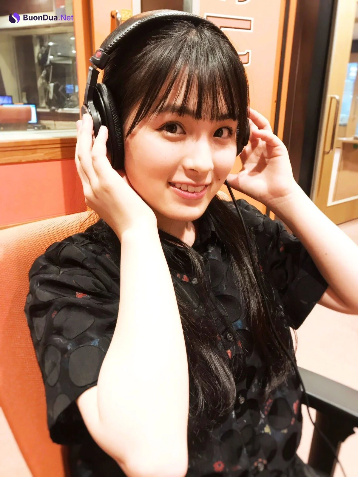Nogizaka46 乃木坂46, BRODY 2019 No.08 (ブロディ 2019年8月号) - Photo 7